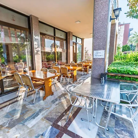 Отель Cidihan 3*